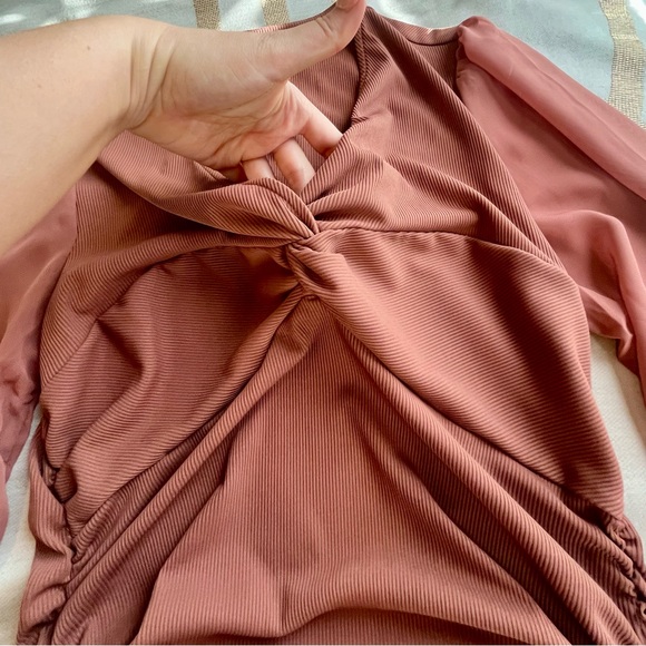 Elegant Brown Dress - Picture 9 of 10